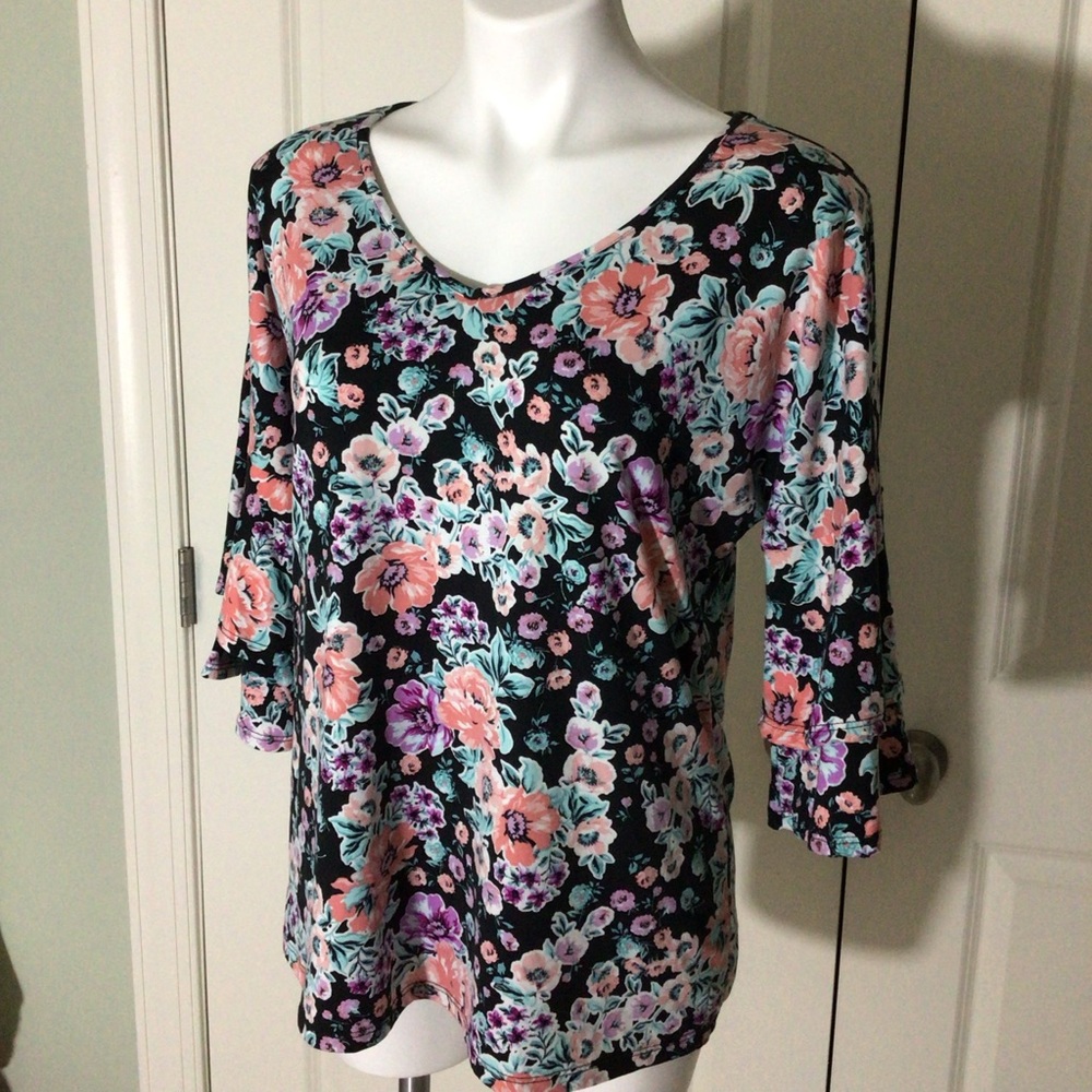 Kristin Nicole Floral Top